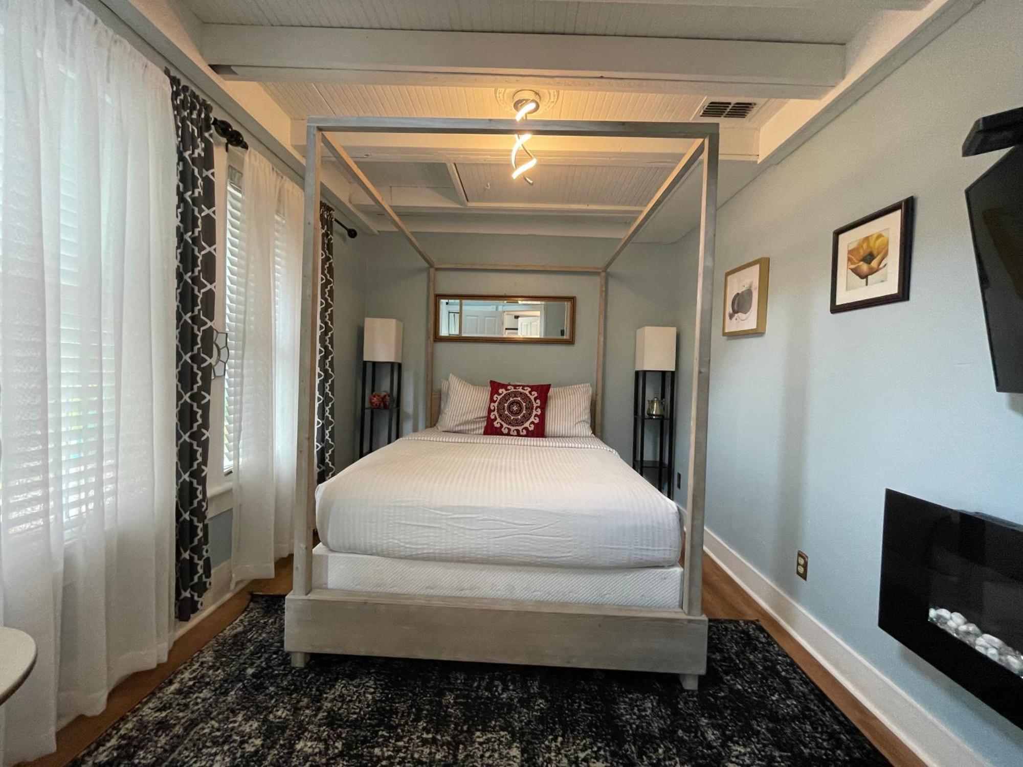 Peace & Plenty Inn Bed And Breakfast Downtown St Augustine-Adults Only Сент-Огастин Экстерьер фото